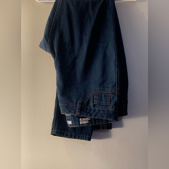 Jeans - Picture 2 of 4